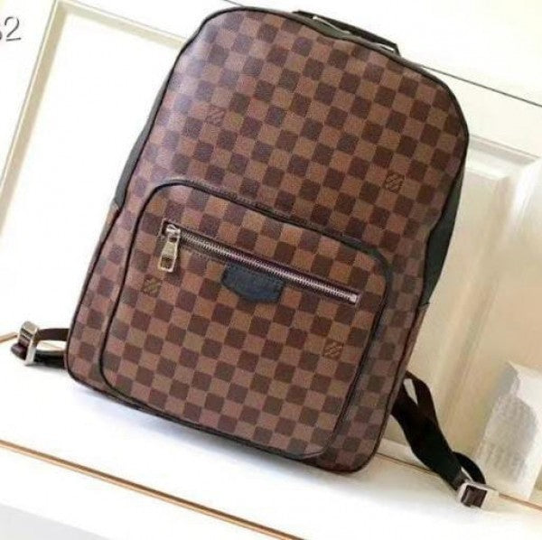 LOUIS VUITT ON MONOGRAM PRINT BAGPACK