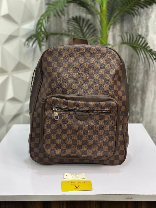 LOUIS VUITT ON MONOGRAM PRINT BAGPACK