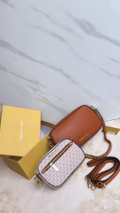 Michaelkors jet pochette with box(100868 biege brown)