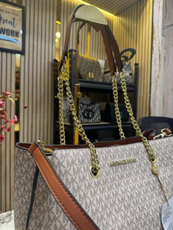 Michael  Kors  Teagan  Large  Logo  Shoulder  Bag  With  Dust  Bag  Beige  Brown  70198