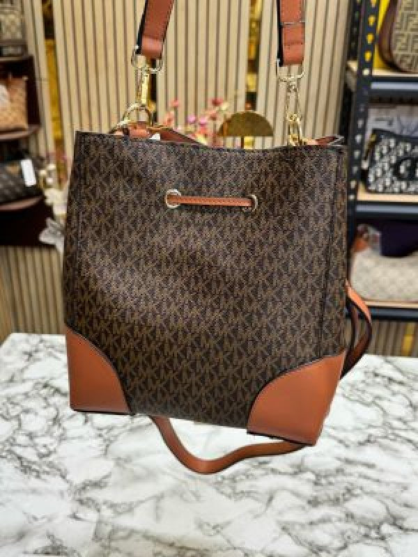 Michael Kors Mercer Premium Quality Bucket Bag With Dust Bag (Brown) 198