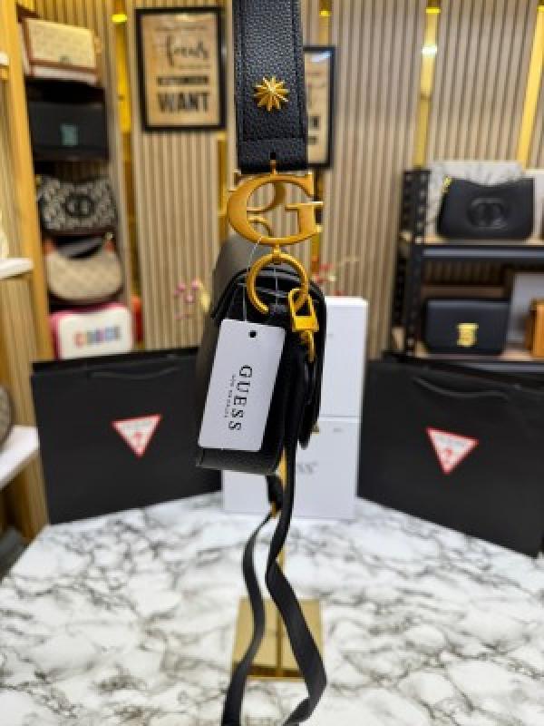 Guess G dream Flap Shoulder Crossbody Bag With Box And Dust Bag Including CarryBag (Black)