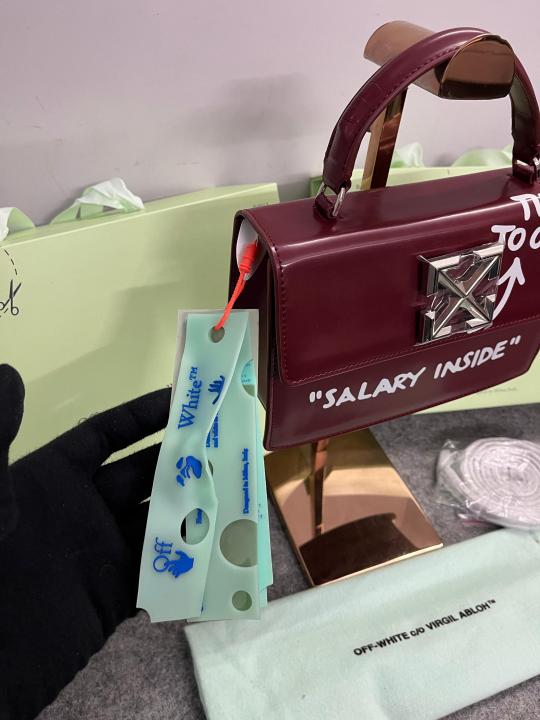Off White Leather Salary Inside Jitney 1.4 Shoulder Bag (Cherry Red 88534)
