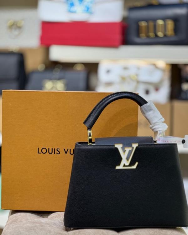 Louis Vuitton Capucines Medium Black OG Double Box With Dust Bag 968157 8