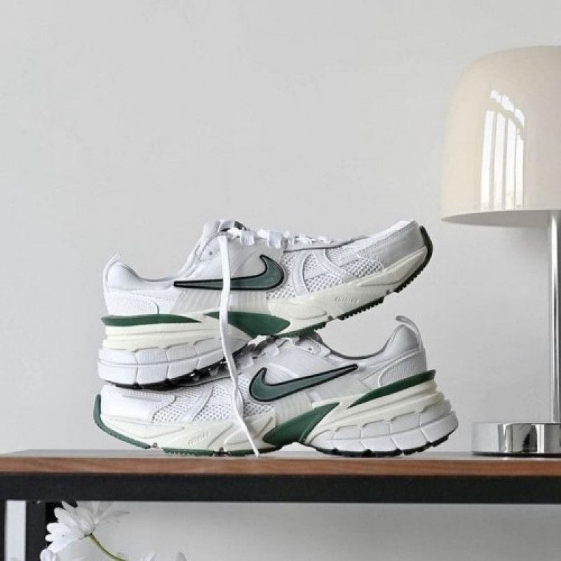 V2K Run White Green As2