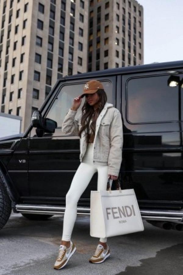 Fendi roma plain ladies trendy leather handbag 276