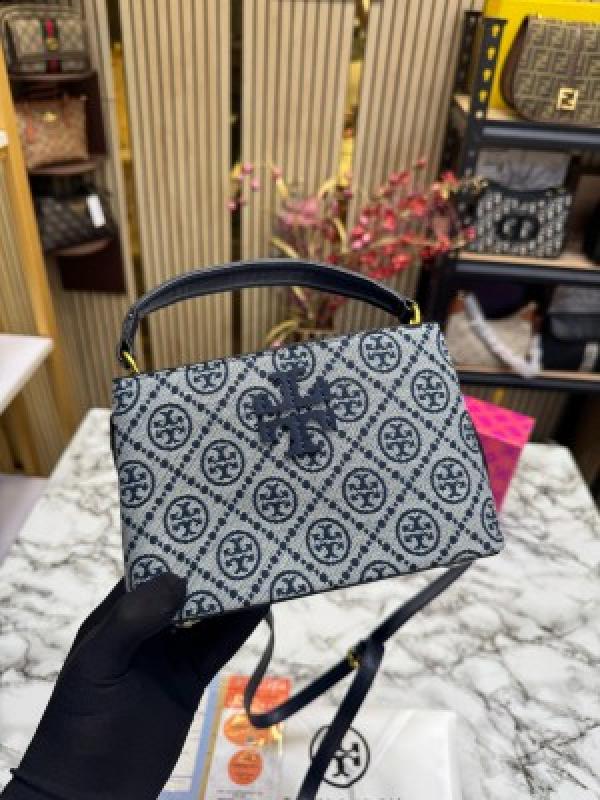 TOR Y BURCH HANDBAG WITH OG BOX AND DUST BAG PREMIUM QUALITY (BLUE)