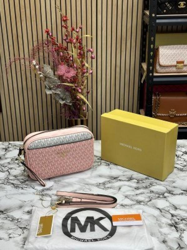 MICHAEL KORS HUDSON JETSET EAST WEST CAMERA BAG WITH ORIGINAL BOX AND DUST BAG (PINK) 23008