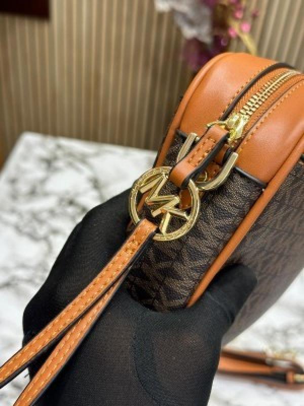 MICHAEL KORS HUDSON JETSET EAST WEST CAMERA BAG WITH ORIGINAL BOX AND DUST BAG (BROWN) 23008