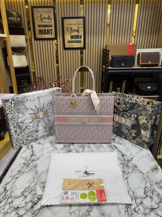 Christian Dior Book Tote With Scarf And Logo Pendent Including Box Dustbag And CarryBag (Pink)