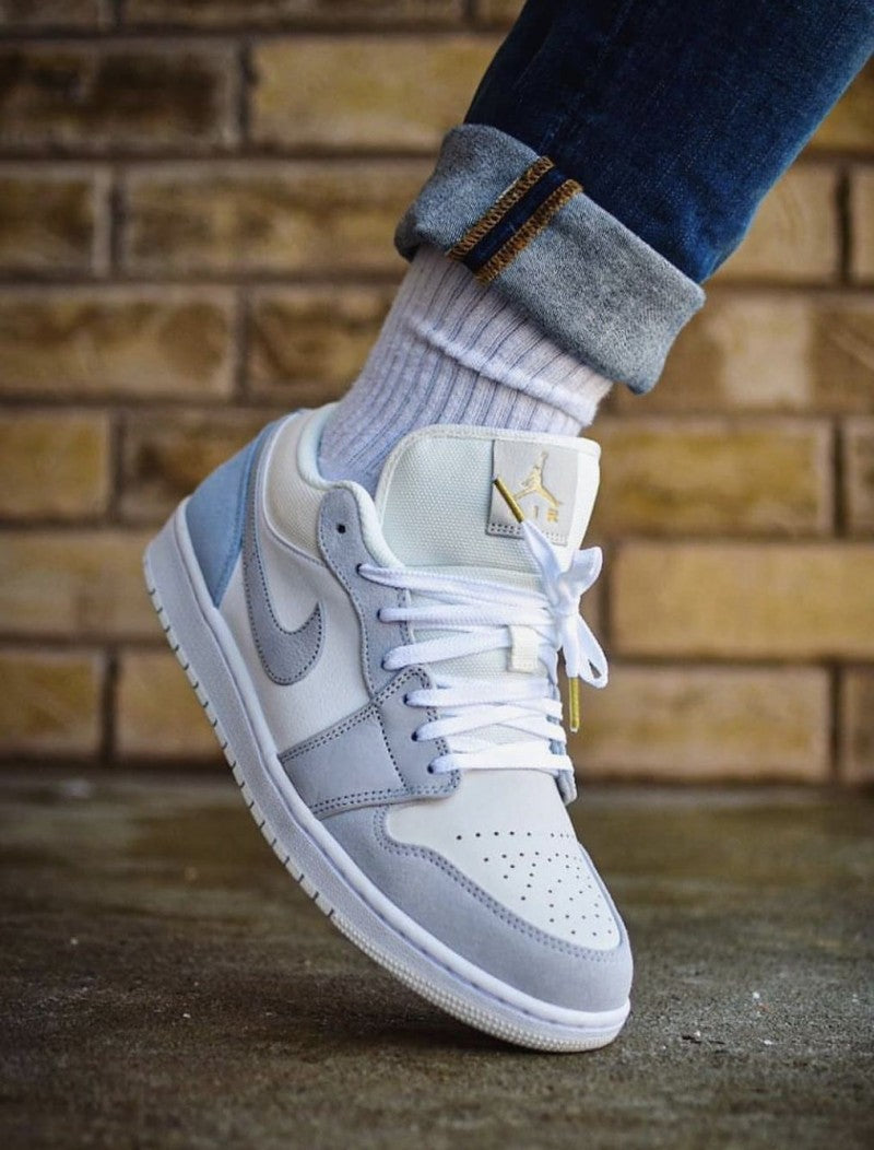 . Air jordan retro 1 low paris