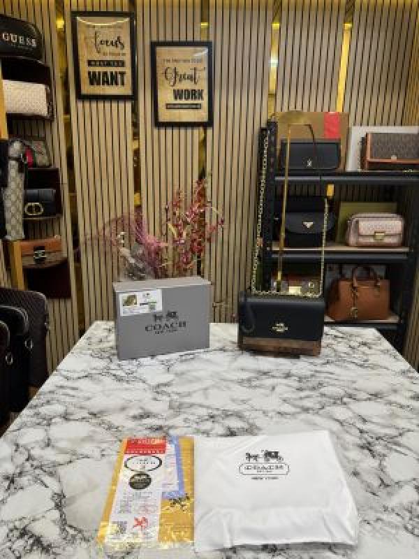 COAC H KLARE HANDBAG WITH OG BOX AND DUST BAG PREMIUM QUALITY (BLACK)