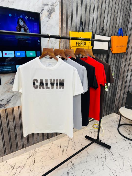 .CALVIN.KLEIN.IMPORTED.FRONT.HEAVY.FURR.PATCH.VERY.PREMIUM.ROUND.NECK.TSHIRT.CK101