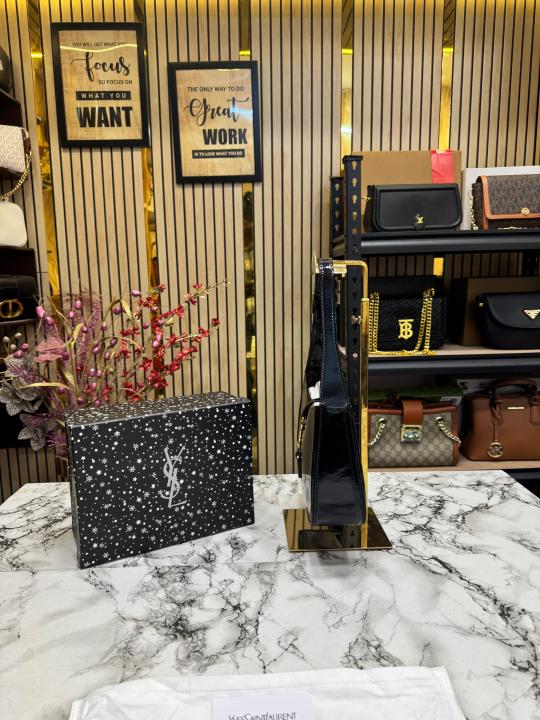 Yves Saint Laurent Ysl Hobo Shoulder Bag With Box And Dust Bag (Black)