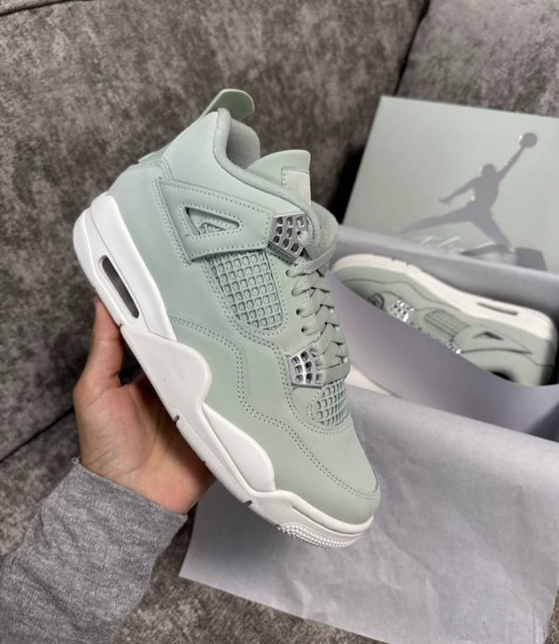 Air Jordan 4 Retro Abundance