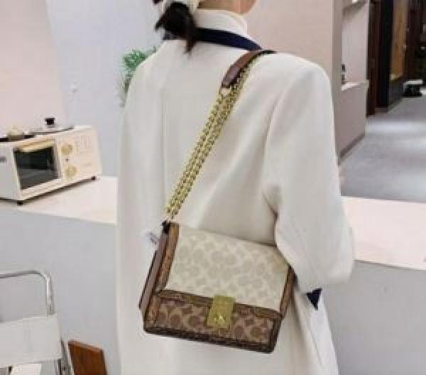 Coach Hutton Sling Bag With Box Dustbag 5366