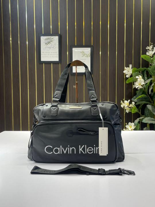 Calvin  klein  duffle  bag  with  dust  bag(C0880)