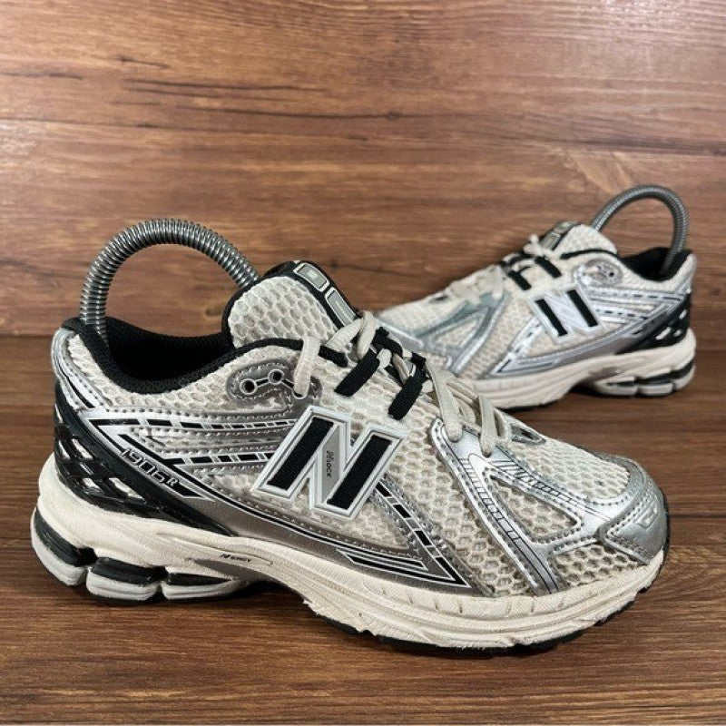 New Balance 1906R silver black 198