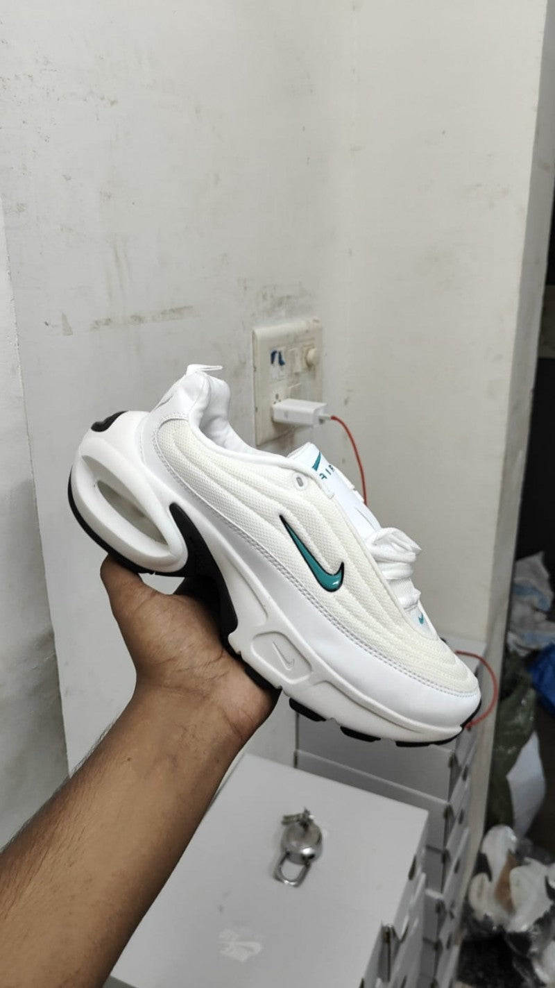 Nik ee AirMax Portal white and green 190