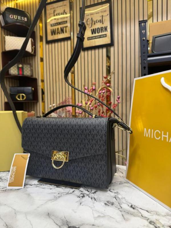 Michael Kors Hendrix Signature Shoulder Bag With Box Dust Bag Including Carry Bag (Black)