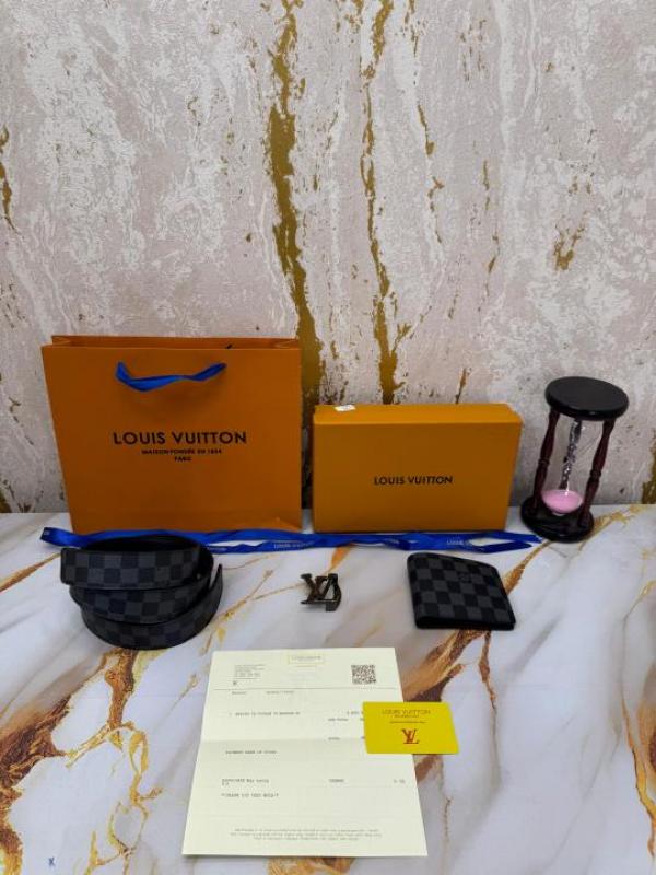 Louis Vuitton Wallet And Belt Combo With Box And Dust Bag Including Carry Bag (L63 Checks)