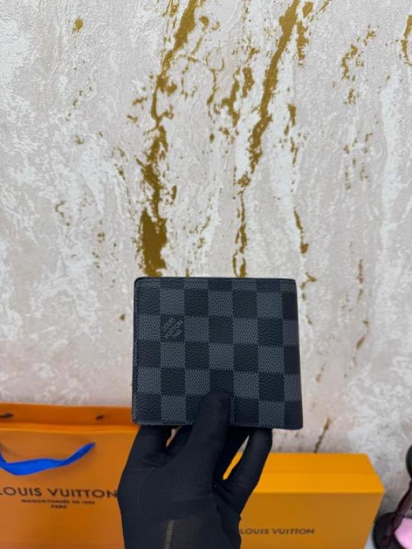 Louis Vuitton Wallet And Belt Combo With Box And Dust Bag Including Carry Bag (L63 Checks)