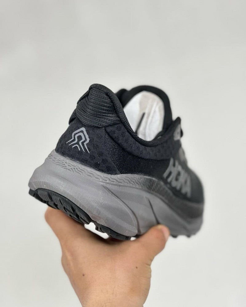 Hoka Challenger ATR 7 Black 254
