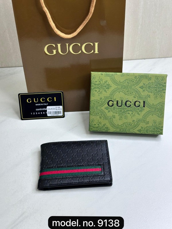 Gucci mens wallet with og box and carry bag(9138 black)