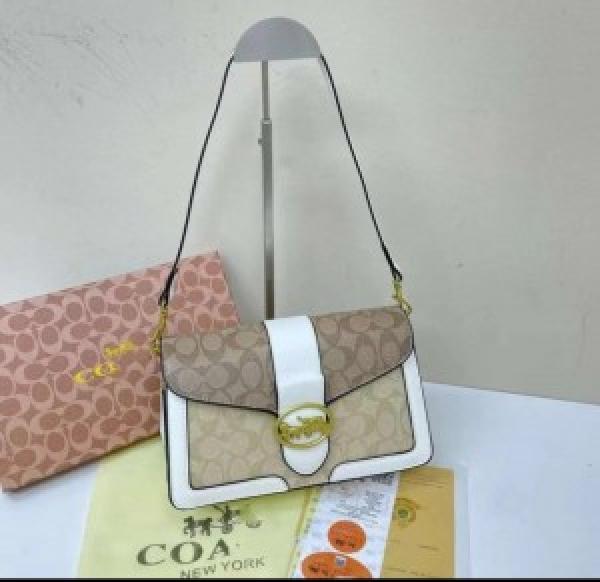 Coach georgie shoulder bag with orignal box 1732