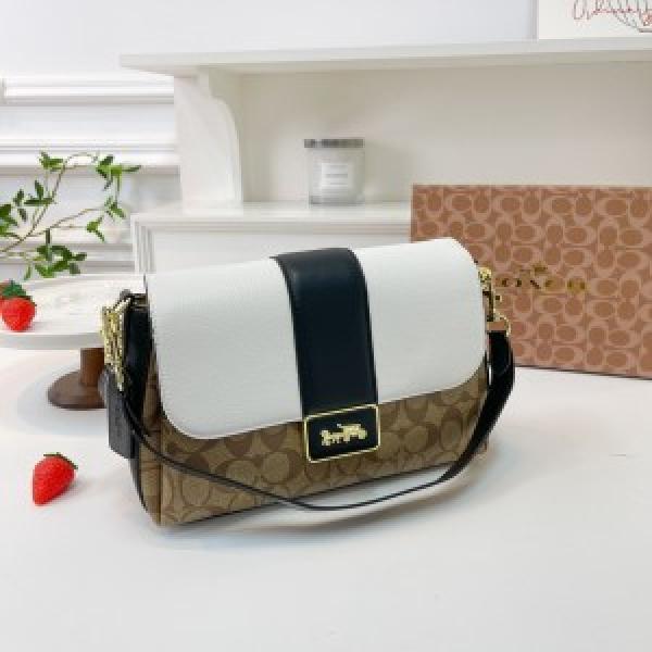 Coach baguette signature shoulder bag with box 1823