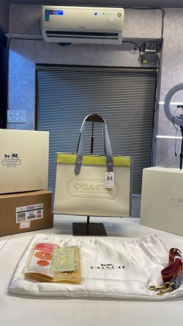 COACH FIELD TOTE WITH DOUBLE BOX AND DUST BAG PREMIUM QUALITY (WHITE GREEN)1463
