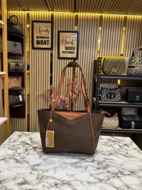 MICHAEL KORS WHITNEY SIGNATURE SHOULDER BAG WITH DUST BAG PREMIUM QUALITY (COFFEE BROWN)