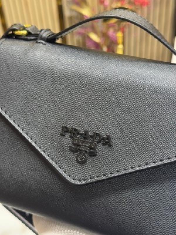 PRAD  A MONOCHROME SAFFIANO LEATHER SHOULDER BAG WITH OG BOX AND DUST BAG INCLDING CARRY BAG (BLACK)