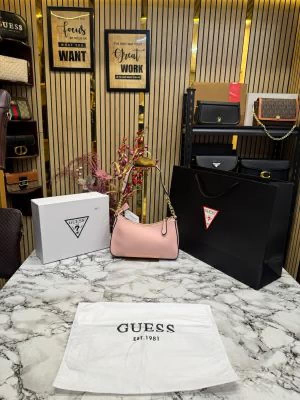 Guess Quilted Shoulder Bag With Box And Dust Bag Including Carry Bag (Pink)