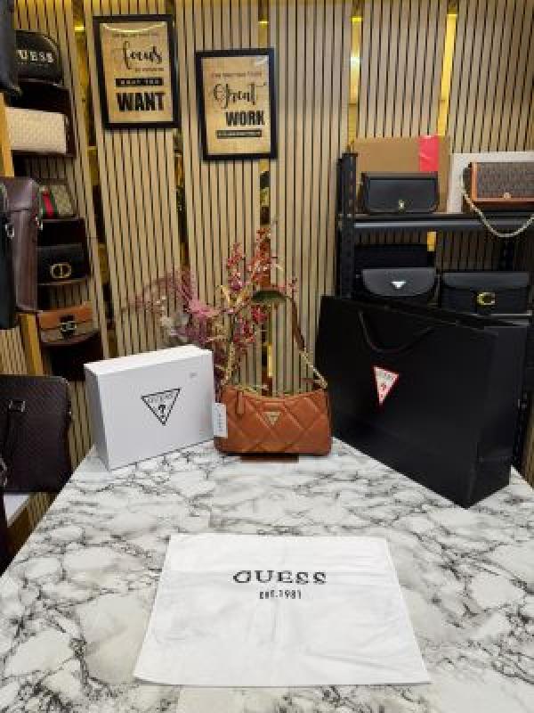 Guess Quilted Shoulder Bag With Box And Dust Bag Including Carry Bag (Brown)