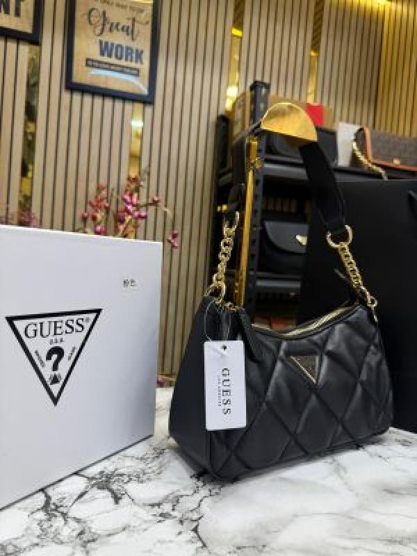 Guess Quilted Shoulder Bag With Box And Dust Bag Including Carry Bag (Black)