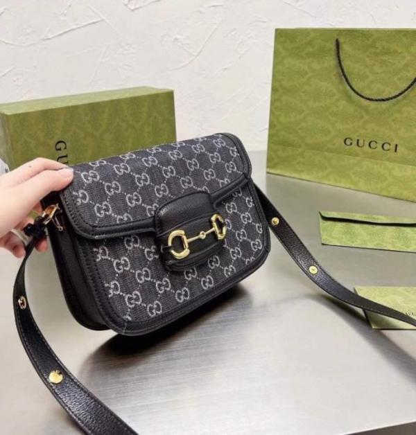 Gucc I horsebit 1955 small shoulder bag 401