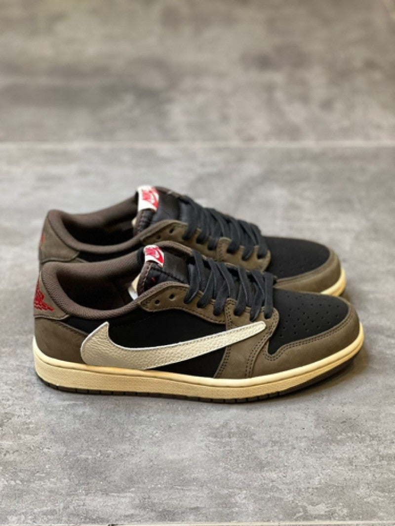 E Air jordan low x travis scott brown semi ua