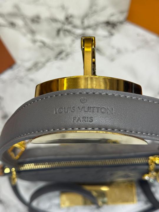 Louis Vuitton Pochette With Box And Dust Bag Including Carry Bag (Grey)