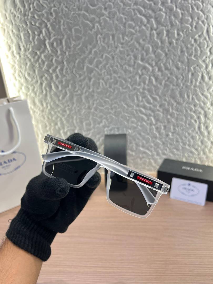 Prad 8947 grey black