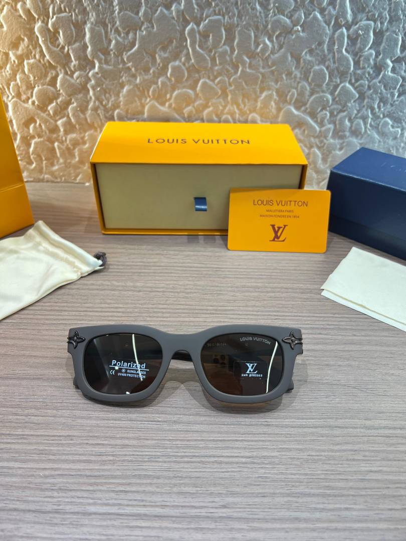 Louis Vuittion 2529 brown