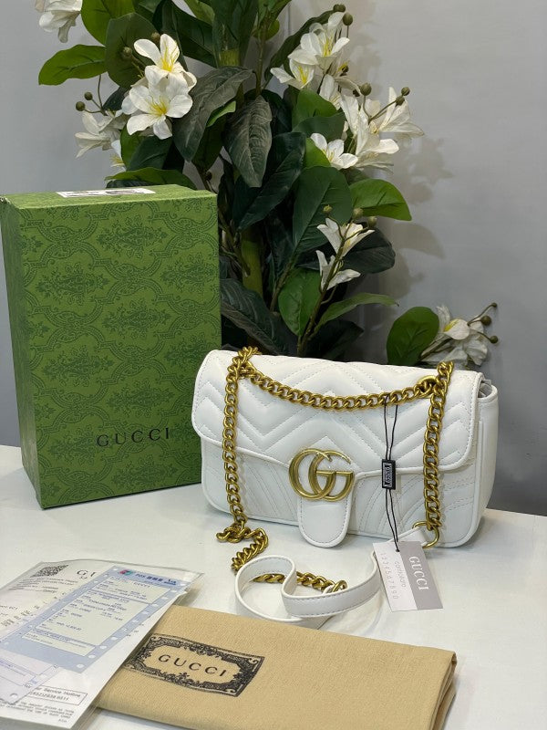 Gucci Marmont white with og box(7726 white)