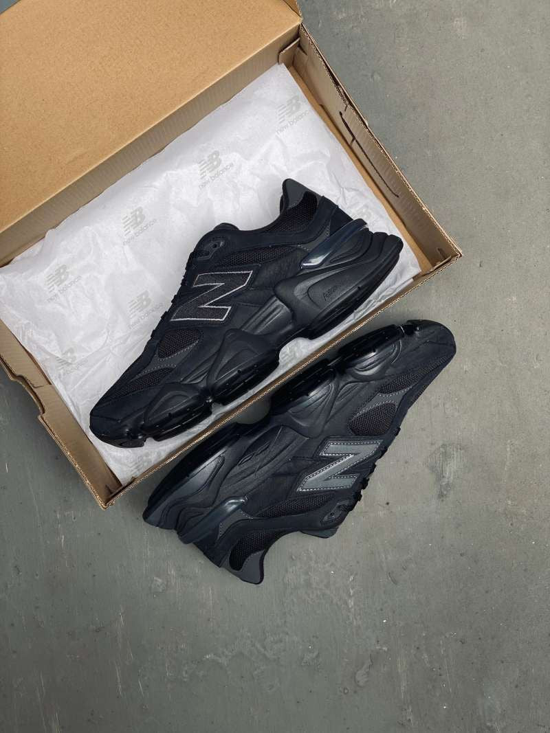9060 full black
