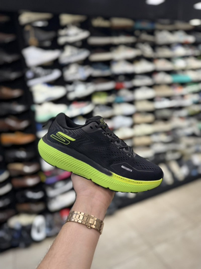 skecher Go run arch fit ride 11 black green