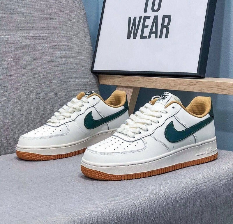 . Nik e Airforce 1 hamava og colour way
