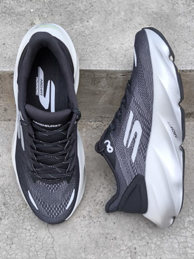 Skecherrs aero burst black