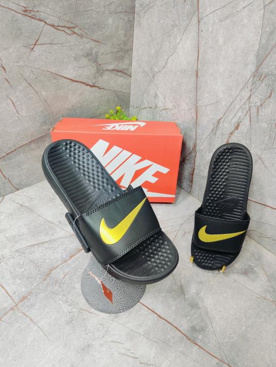 NIKE BENASSI BLACK 1002