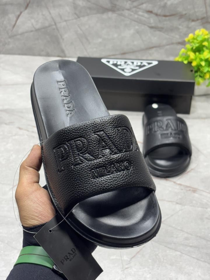 PRADA MILANO BLACK1114