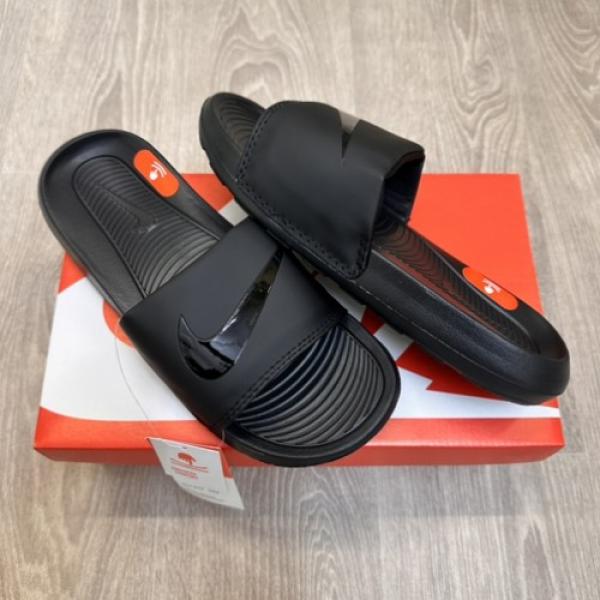 141 Nike Victori One Logo Full Black Flipflop