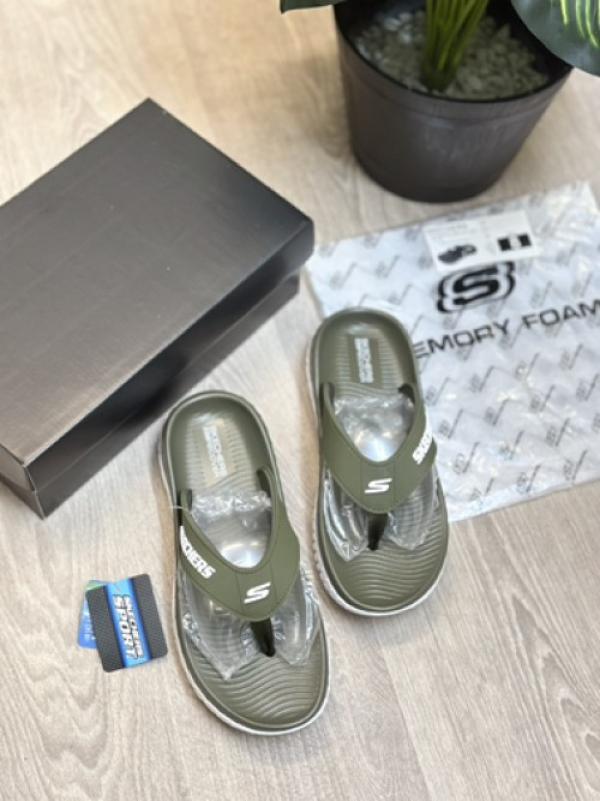 110 Skechers Go Recover Adjust Premium Green Simplex